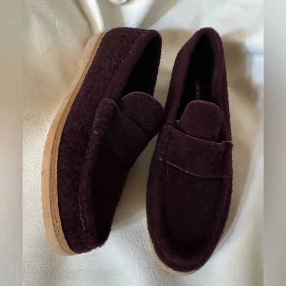 Stuart Weitzman Bromley Shearling Loafers - Picture 6 of 6